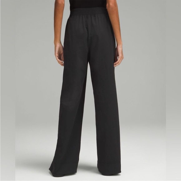 Lululemon Stretch Wide Leg Pant NWT Size S (Woven) SOLD OUT - Picture 3 of 9